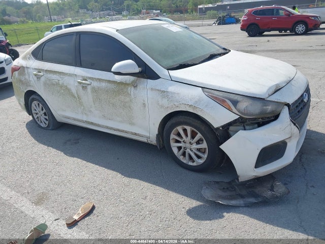Salvage Hyundai ACCENT Image