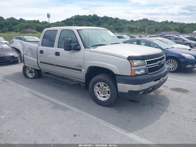 Salvage Chevrolet Silverado 2500 Image