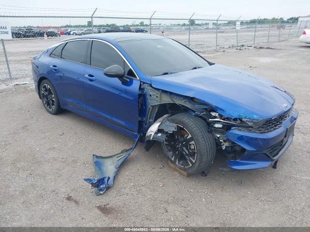 Salvage Kia K5 Image