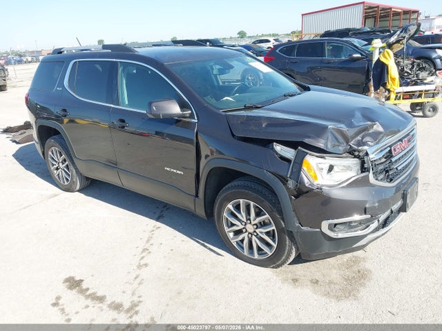 Salvage GMC Acadia Image
