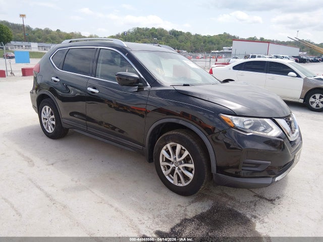 Salvage Nissan Rogue Image
