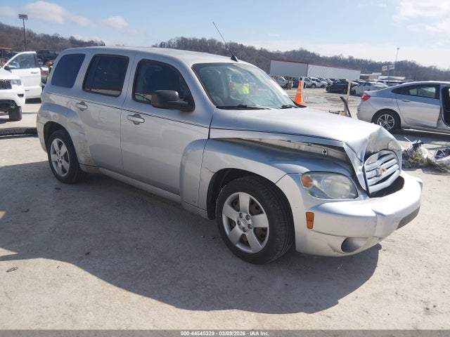 Salvage Chevrolet HHR Image