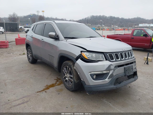 Salvage Jeep Compass Image