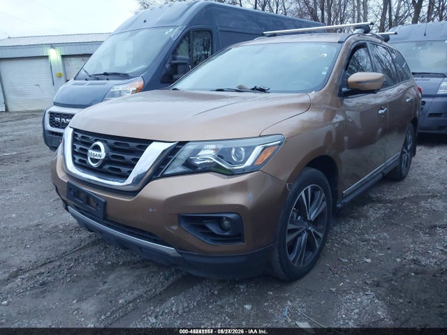 Nissan Pathfinder Platinum
