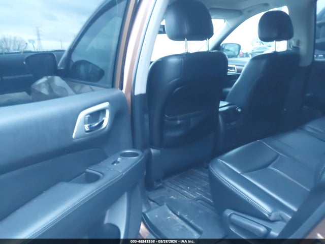Nissan Pathfinder Platinum
