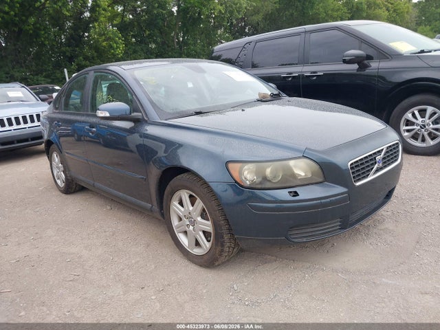 Salvage Volvo S40 Image