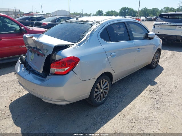 Mitsubishi Mirage Es