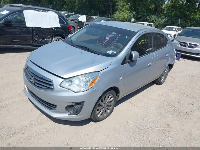 Mitsubishi Mirage Es