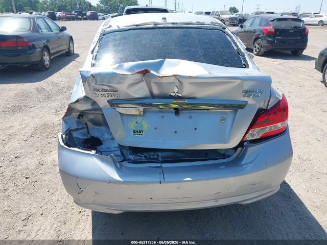 Mitsubishi Mirage Es