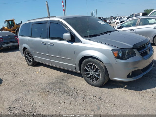 Salvage Dodge Grand Caravan Image
