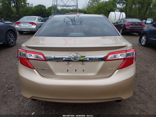 Toyota Camry Xle V6