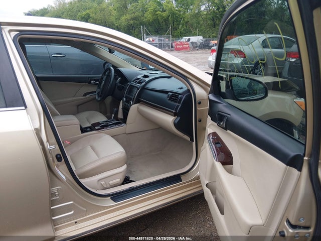 Toyota Camry Xle V6