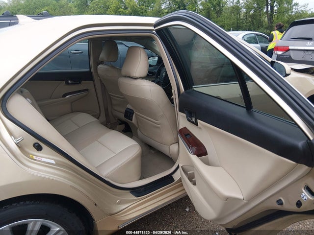 Toyota Camry Xle V6