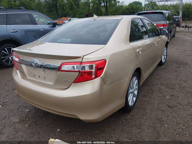Toyota Camry Xle V6