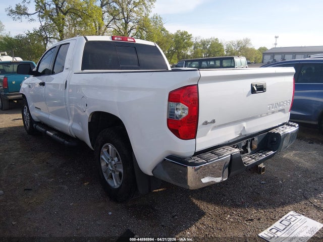 Toyota Tundra Sr5 5.7l V8