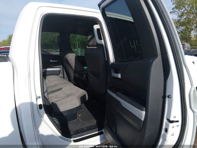 Toyota Tundra Sr5 5.7l V8