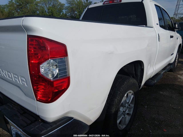 Toyota Tundra Sr5 5.7l V8