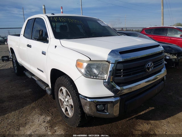Salvage Toyota Tundra Image