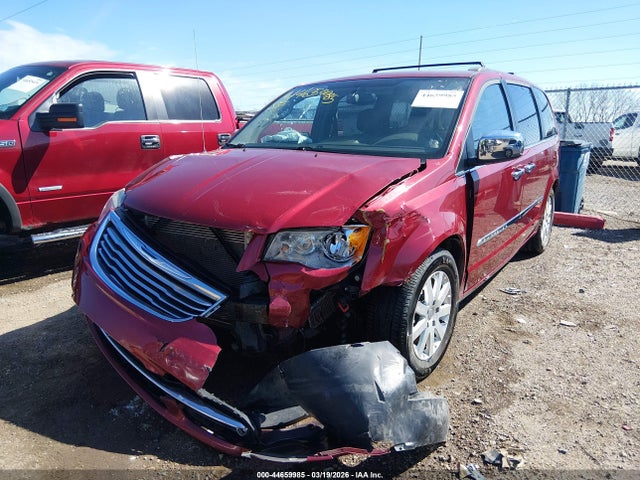 Chrysler Town & Country Touring-l