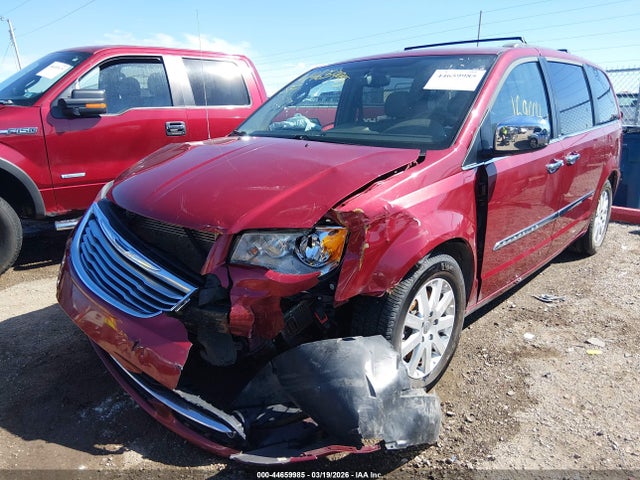 Chrysler Town & Country Touring-l