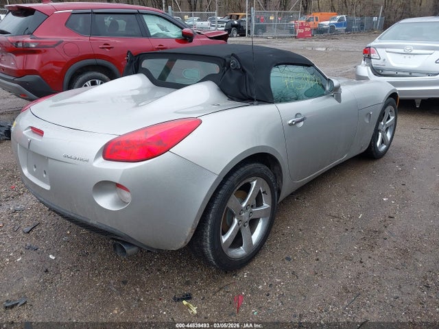 Pontiac Solstice
