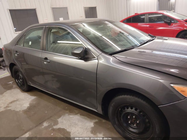 Toyota Camry Le