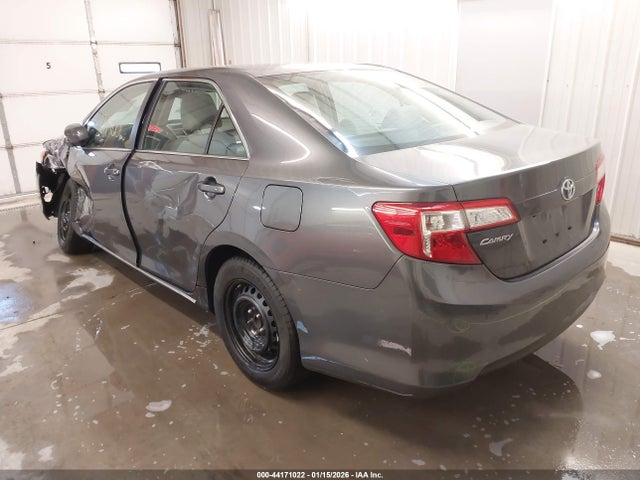 Toyota Camry Le
