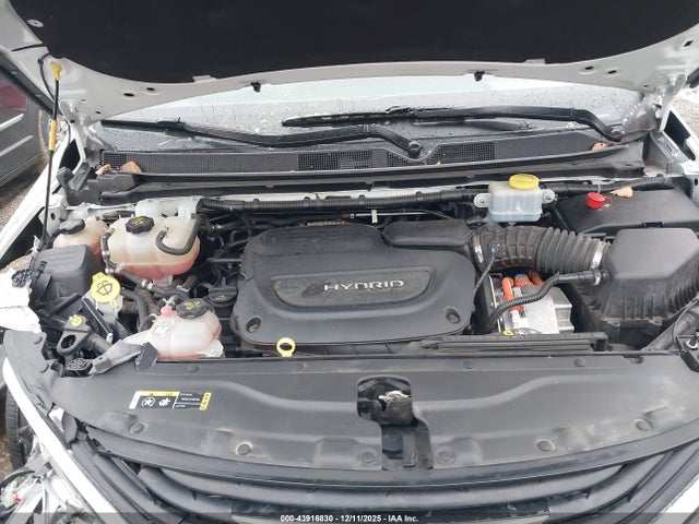 Chrysler Pacifica Touring L