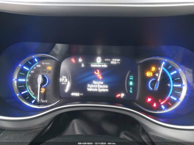 Chrysler Pacifica Touring L