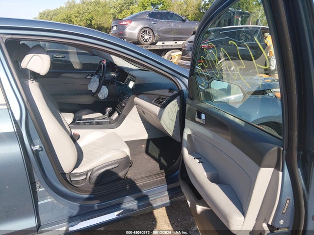 Hyundai SONATA Sport