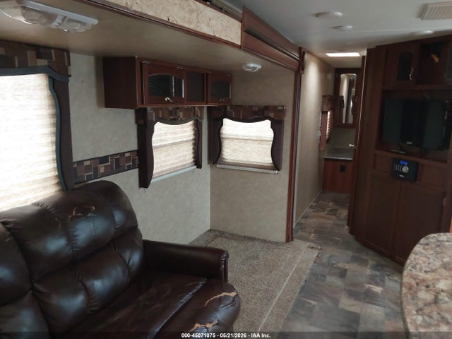 Tracer By Forest Riv Ultra Lite Executive