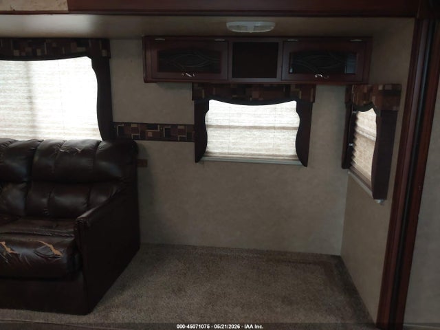 Tracer By Forest Riv Ultra Lite Executive