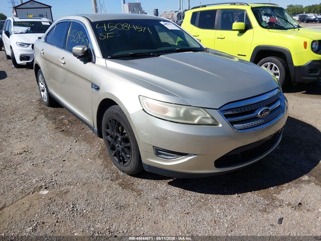 Salvage Ford Taurus Image