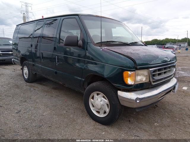 Salvage Ford E-350 Image