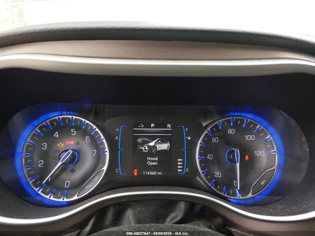 Chrysler Pacifica Touring-l