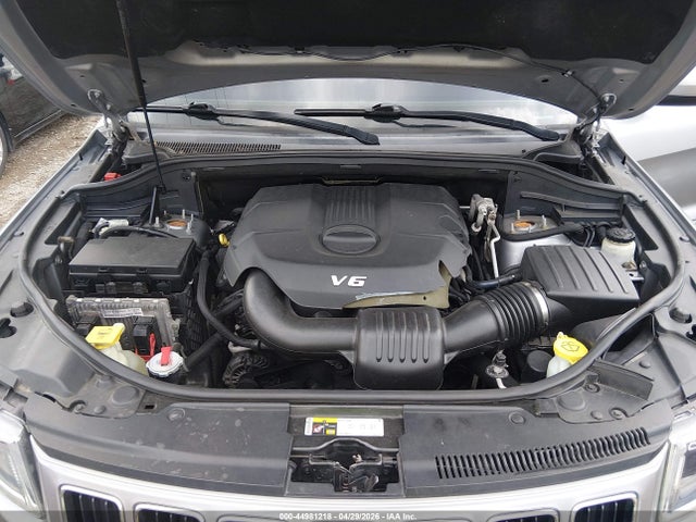 Jeep Grand Cherokee Laredo