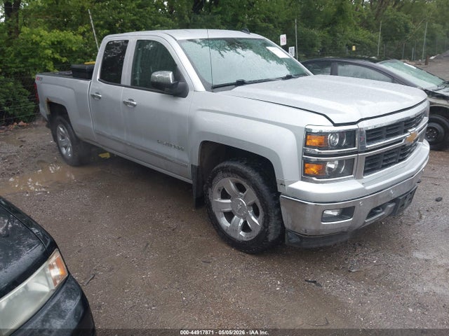 Salvage Chevrolet Silverado 1500 Image
