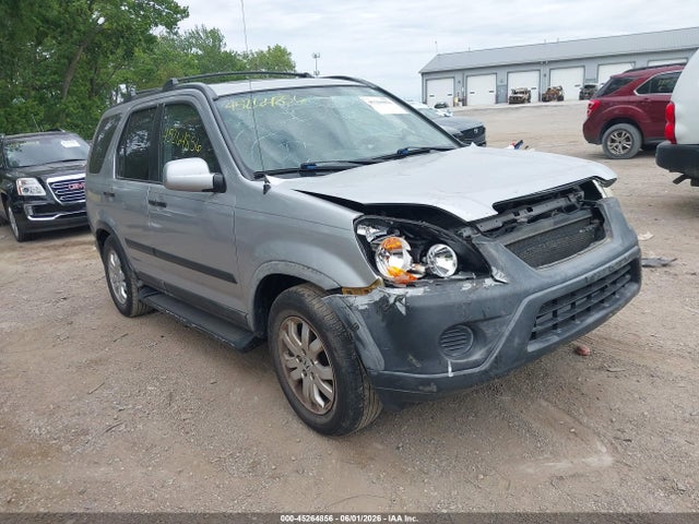 Salvage Honda CR-V Image
