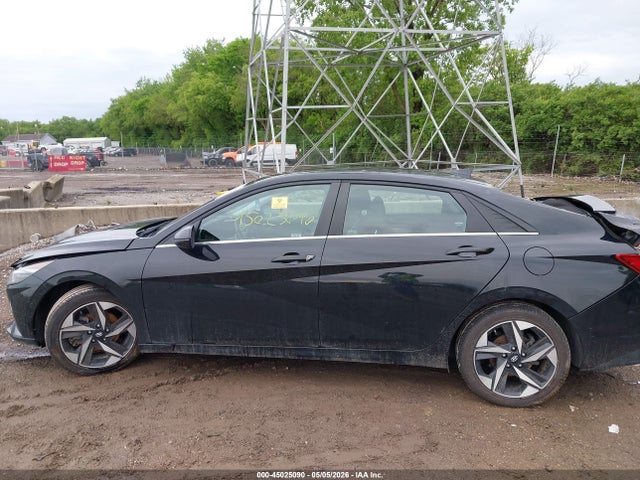 Hyundai ELANTRA Limited
