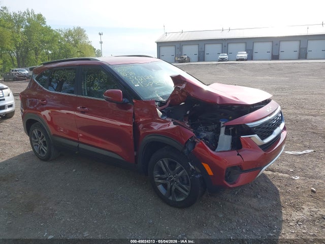Salvage Kia Seltos Image