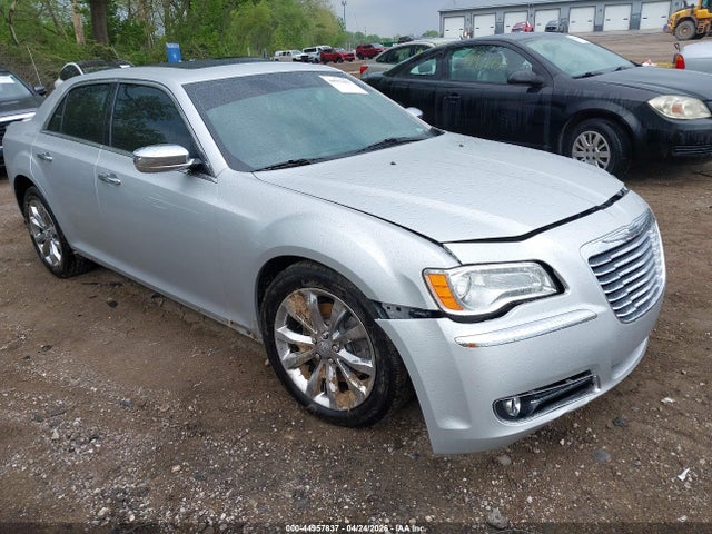 Salvage Chrysler 300 Image
