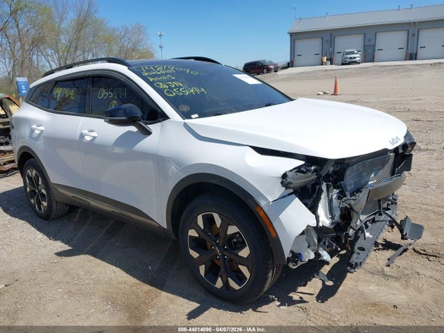 Salvage Kia Sportage Image