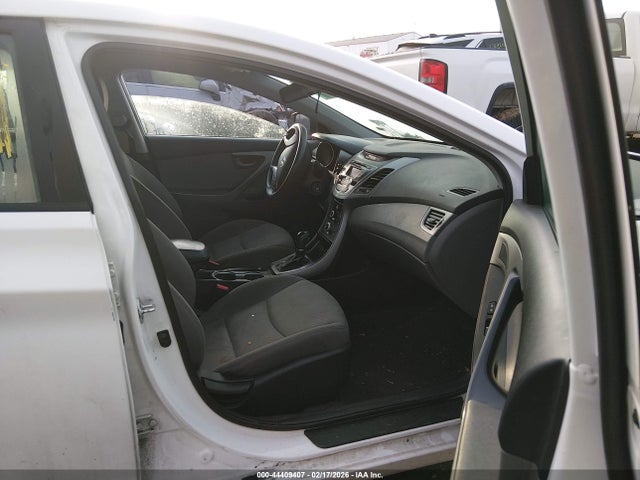 Hyundai ELANTRA Se