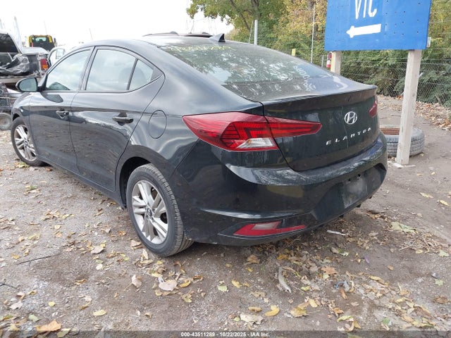Hyundai ELANTRA Sel