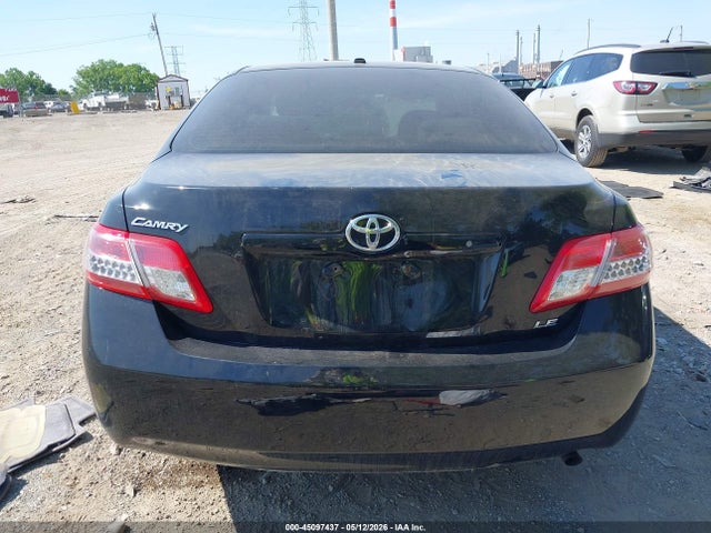 Toyota Camry Le