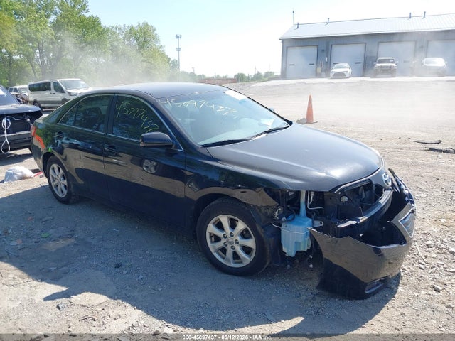 Salvage Toyota Camry Image