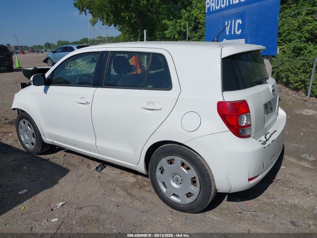 Scion xD