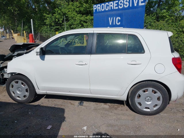 Scion xD