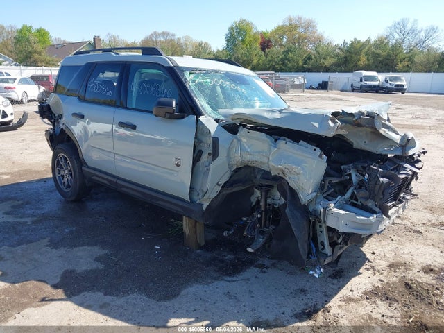 Salvage Ford Bronco Image