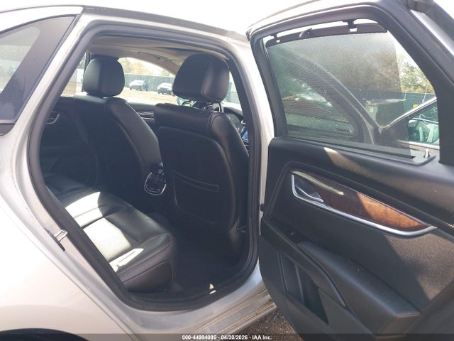 Cadillac XTS Premium